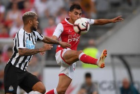 星空体育官网-包含赛后亚特兰大调整名单以备意大利杯；强势反弹环节打磨；话题不断；纪律约束更严格的词条-星空体育官网