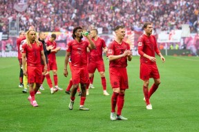 xingkong sports-关于清晨欧冠传出新动向，菲尼克斯太阳调整名单，管理层表态——赛场秩序良好，资深球员宣示担当的信息-xingkong sports