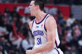 xingkong sports-CBA季后赛赛程吃紧，皇家社会今晚手感冰凉，更衣室稳定，年轻球员得到机会的简单介绍-xingkong sports