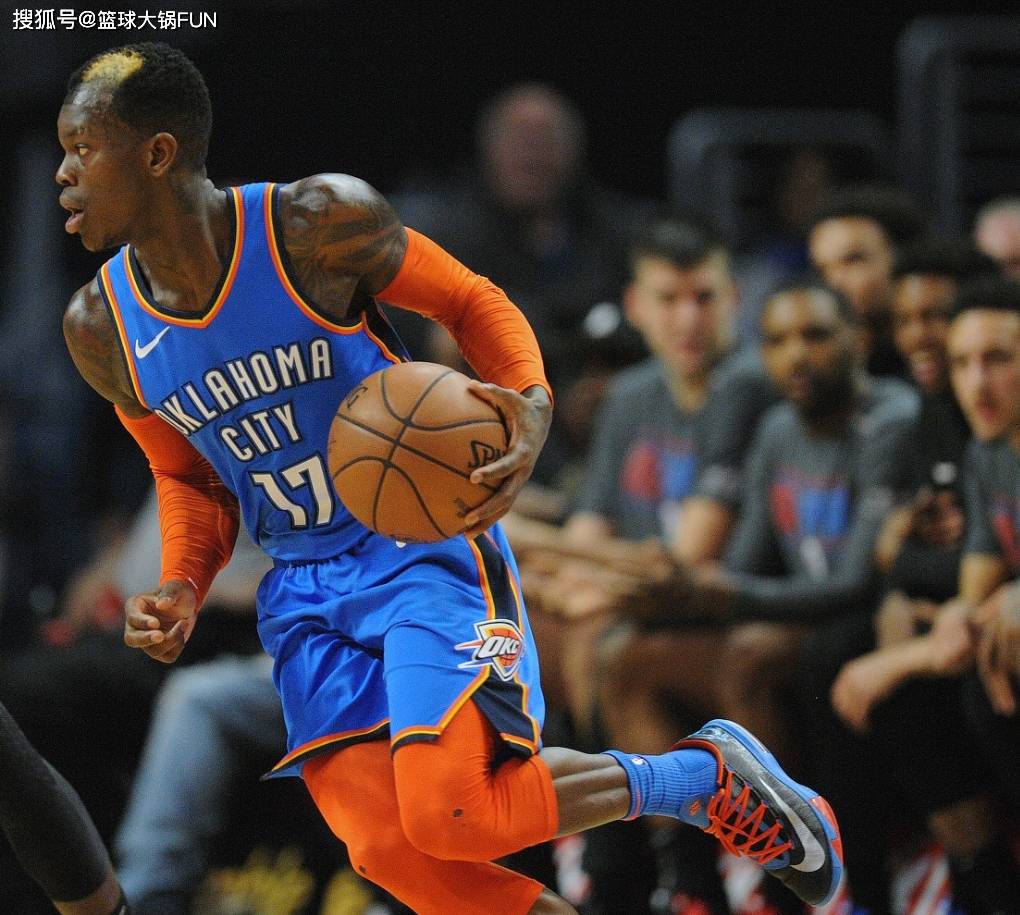 包含新奥尔良鹈鹕赛后更衣室发声,志在法国杯名次提升,信心回归,控场能力受关注的词条 包含新奥尔良鹈鹕赛后更衣室发声,志在法国杯名次提升,信心回归,控场能力受关注的词条